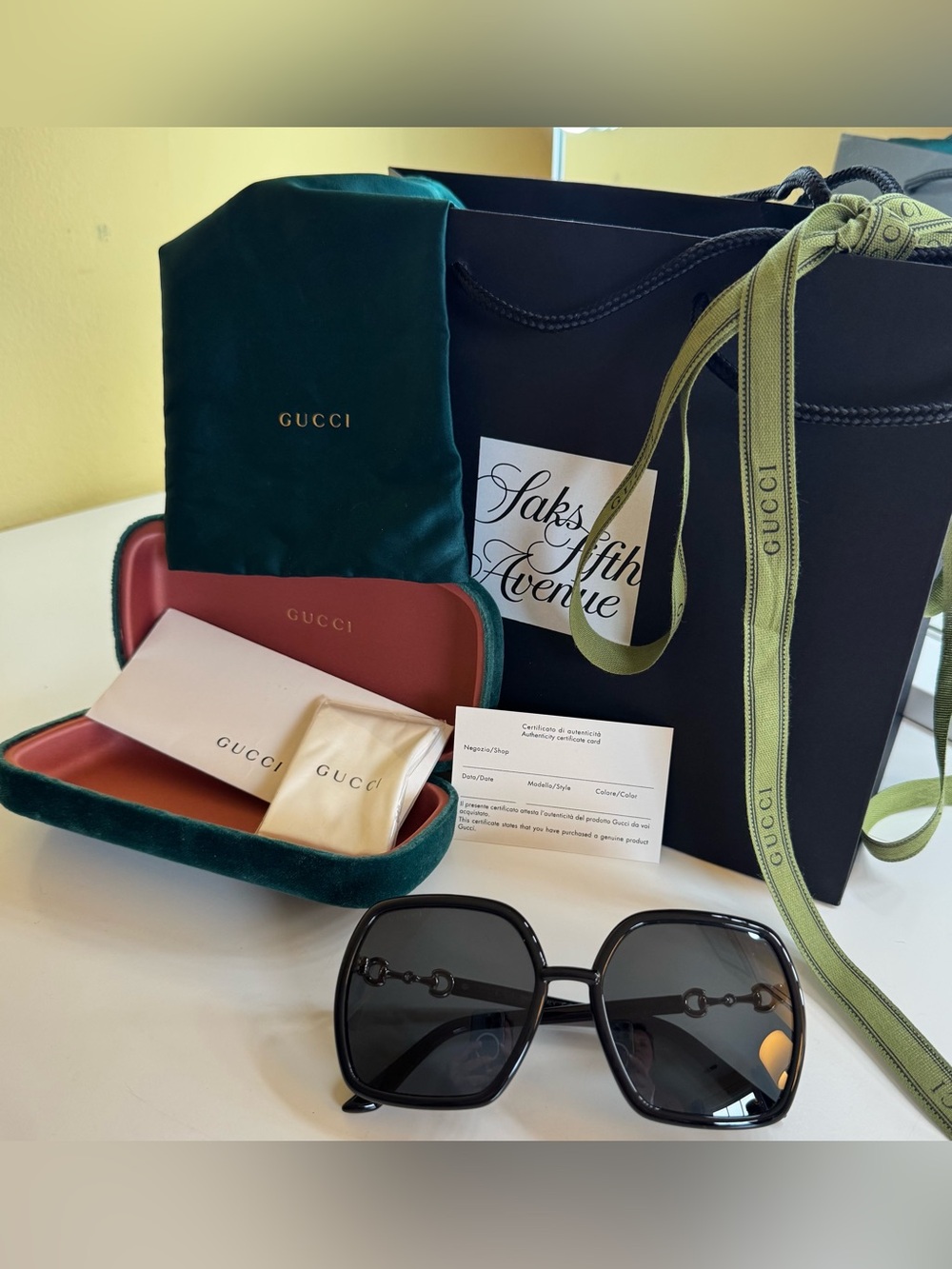 Gucci GG0898SA Oversized Horsebit Sunglasses w/ Case, Dust Bag & Cloth - Picture 2 of 15